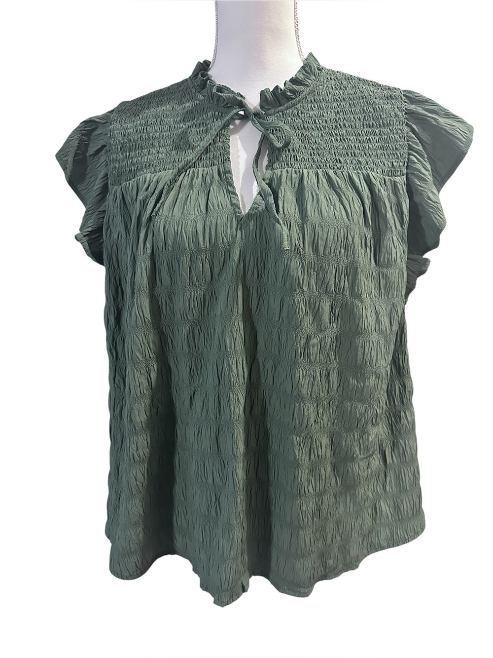 NWT - Crown & Ivy Petite Flutter Sleeve Top.